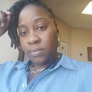 Meet your Posher, Lakeshia